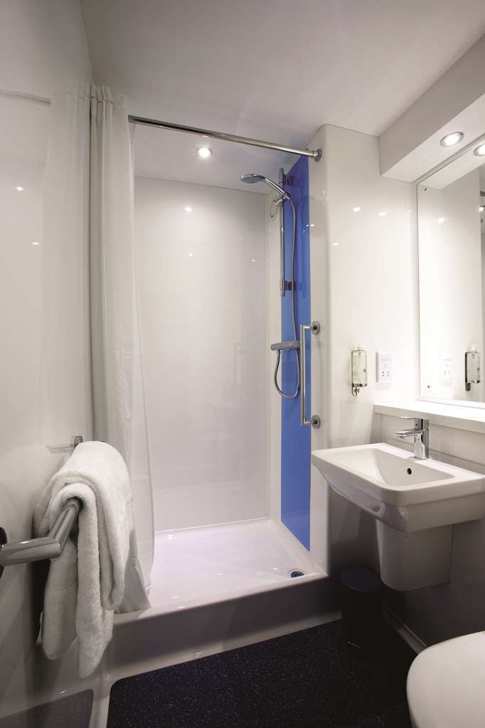 Travelodge Alfreton Værelse billede