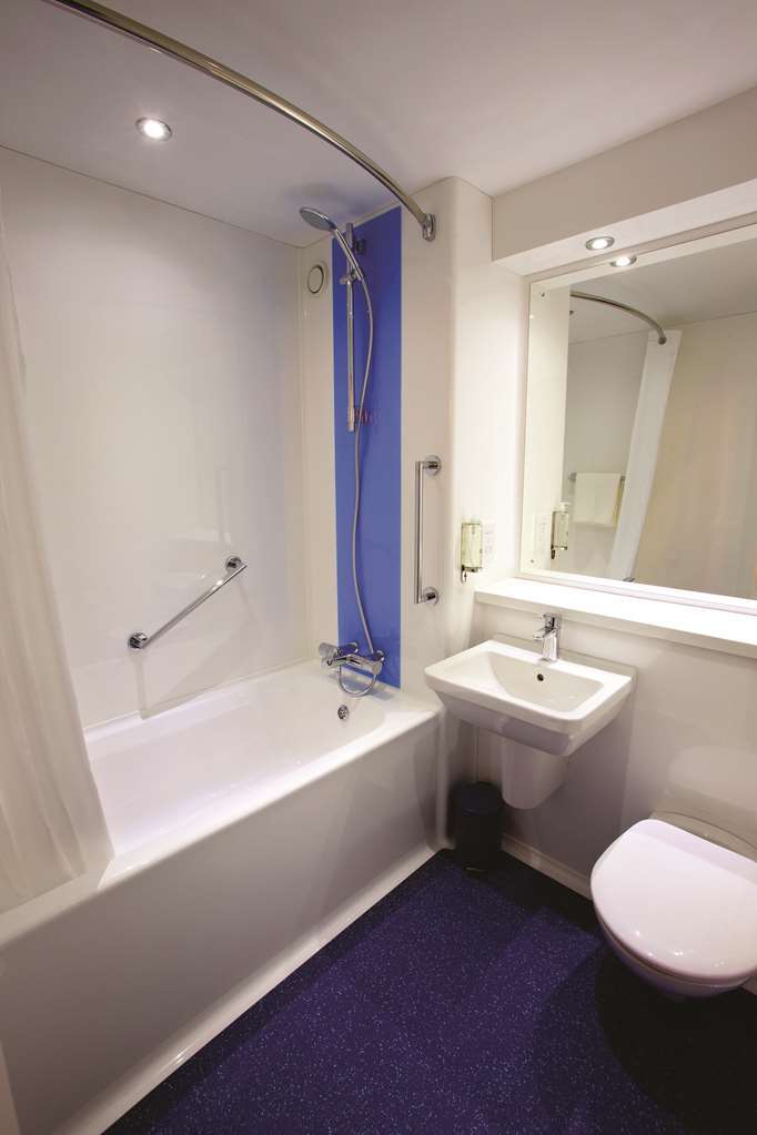 Travelodge Alfreton Værelse billede